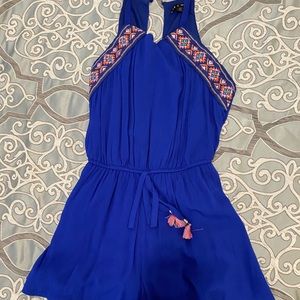 Blue romper with embroidery